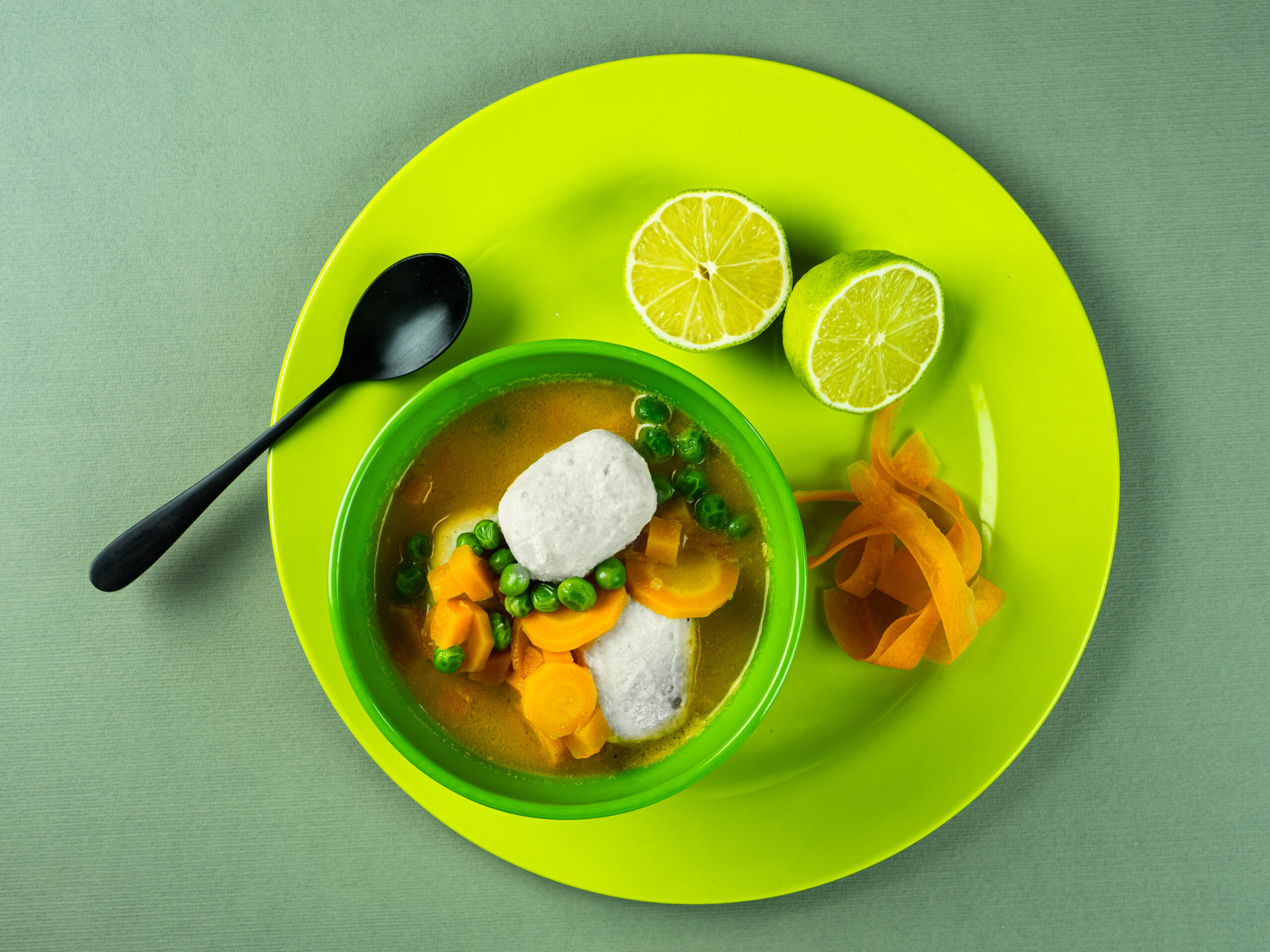 Thai fiskebollecurry